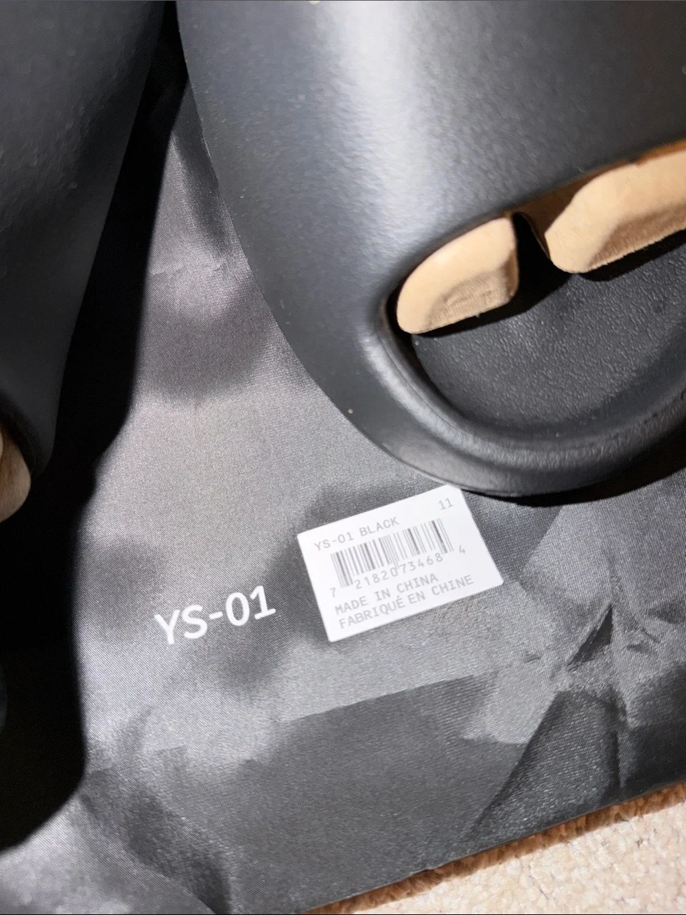 ys-01 comfortable black